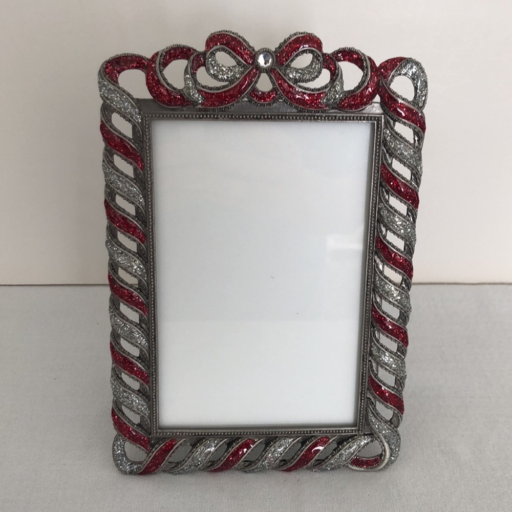 Elegant Silver and Red Picture Frame - Picture 13 of 13